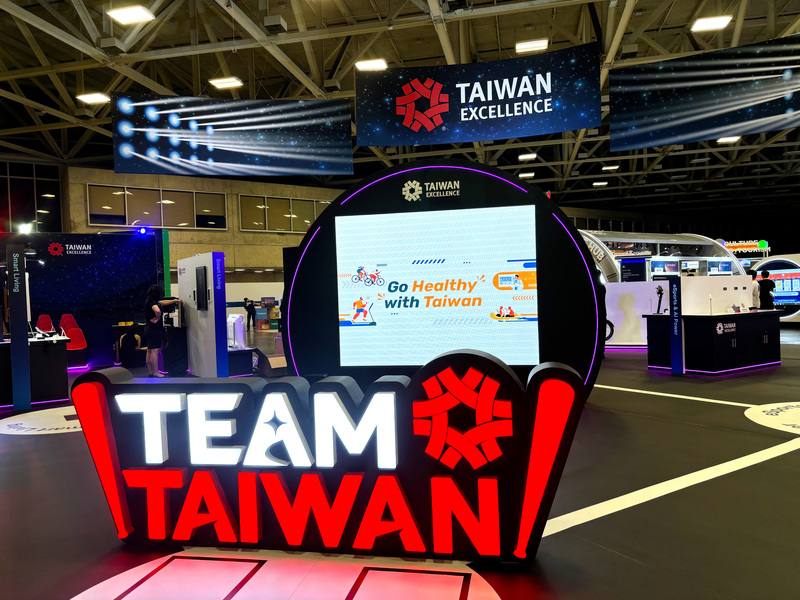2025年台灣形象展14日在德州達拉斯登場，共有鴻海、友達、群聯電子、華碩、仁寶和雷虎等150家台灣企業參加