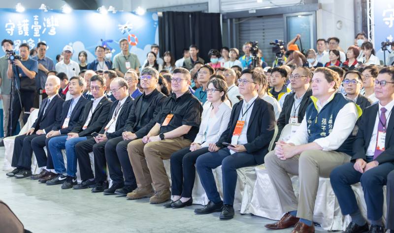 蕭美琴副總統15日上午前往高雄出席「守護臺灣探險記－Child Safety We Care」暨國家防災日系列活動啟動記者會