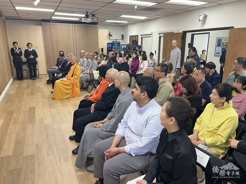 信眾參加剪綵開幕儀式