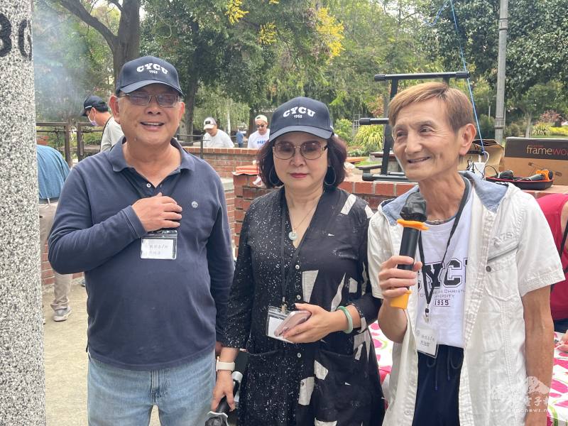 會長張純浩（左）歡迎大家的參與