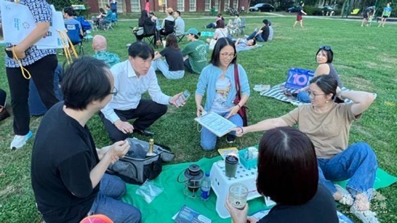 高家富現場宣導i僑卡