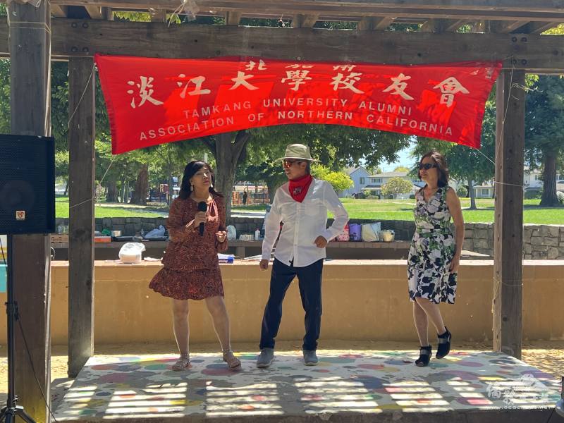 團康及表演節目校友們笑聲不斷