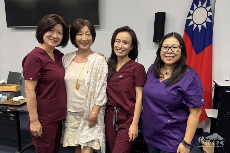 （左起）中醫師呂桂宏、井璟、楊皎妮介紹人體穴位與養生方法