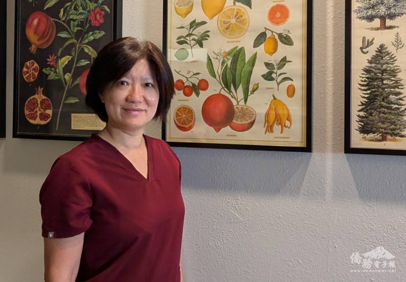 中醫師呂桂宏分享臉部撥筋與刮痧的方法