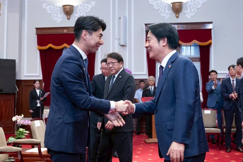 President Lai Ching-te meets with a study delegation from the Youth Division of the Liberal Democratic Party of Japan.