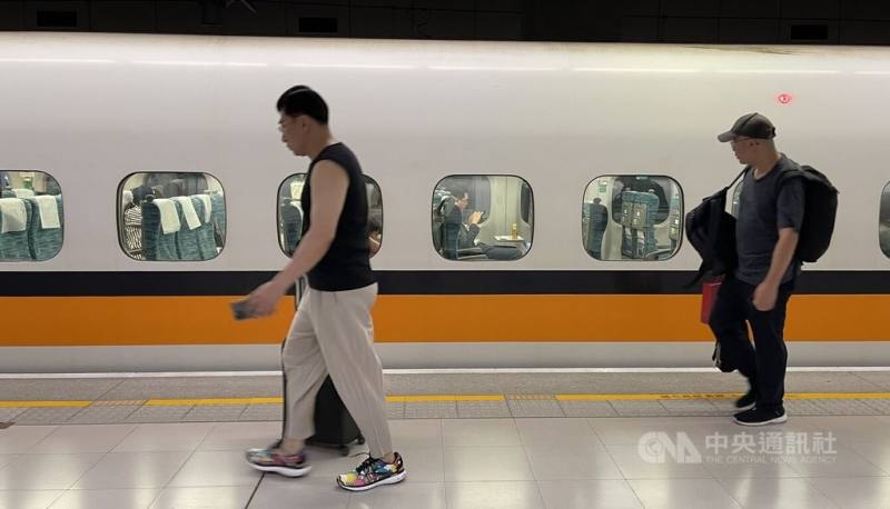 圖為高鐵南港站。（中央社檔案照片）