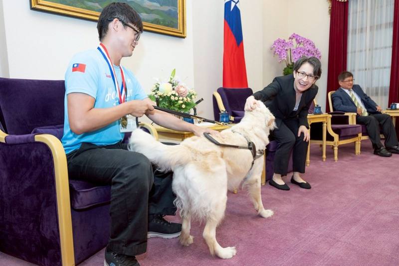 副總統接見「Taiwan Home Run台灣盲人棒球隊」