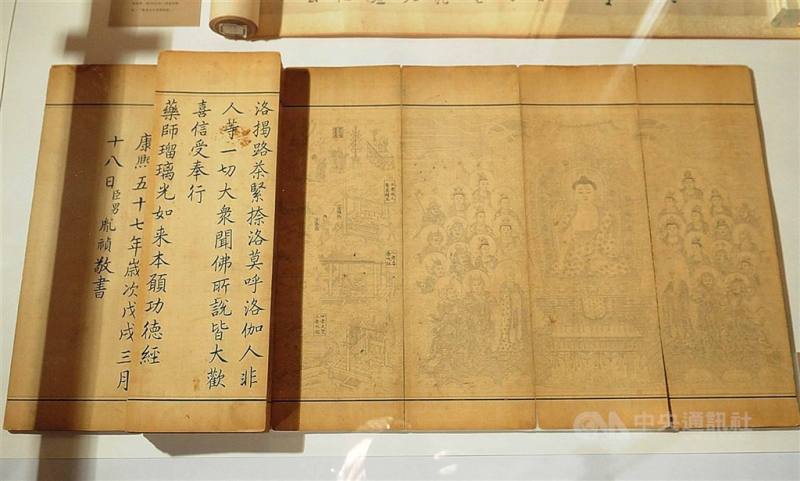 國家圖書館規劃「走入藏書樓──開箱藏書家的千年收藏」系列講座，邀請社會大眾一同走進古籍世界，30日由掃葉工房主持人傅月庵以「靈光往何處去？—從傳播的本質看藏書文化的變遷」為題率先登場。（中央社檔案照片）