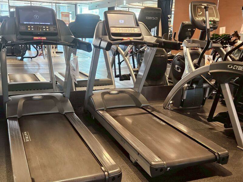 營養師提醒，運動後進食行為與心理反應密切相關，可能因此攝取更多熱量，運動前後務必要掌握吃正確3原則。圖為健身房示意圖。