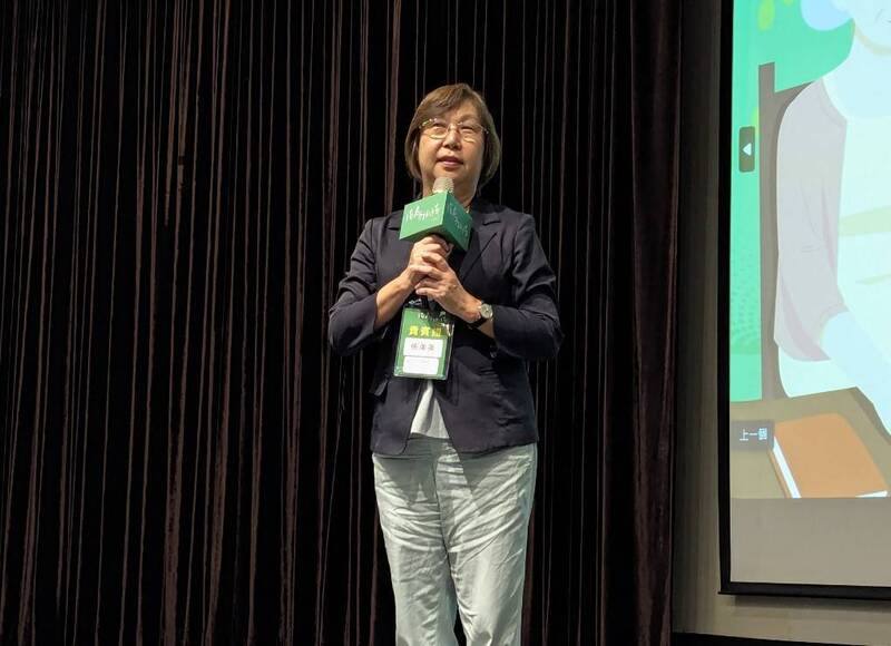 天主教單國璽基金會與國際佛光會中華總會24日共同主辦論壇活動，衛生福利部社會及家庭署副署長張美美表示，政府一直都很關心獨居長者並有關懷服務計畫，也希望長者能走出來參與社會，對心理健康有很大幫助