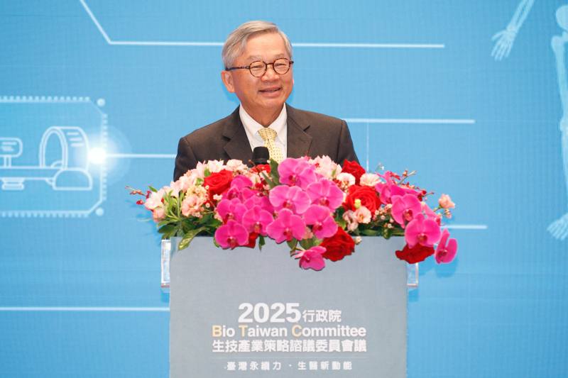 行政院吳誠文政委致詞時表示，生技、醫療與科技產業透過整合，從MIT (Made in Taiwan)走向CIT (Created in Taiwan)，落實臺灣產業創新，確保創新可以照顧國人健康，讓臺灣更繁榮，醫療體系更健全