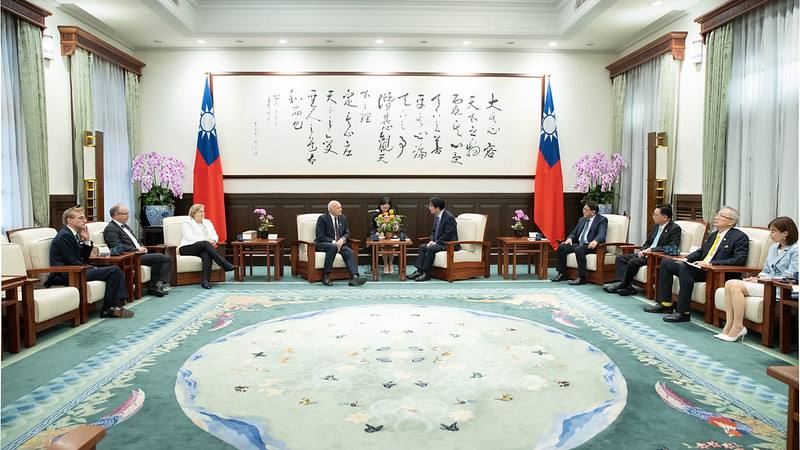 總統接見「對中政策跨國議會聯盟」訪問團