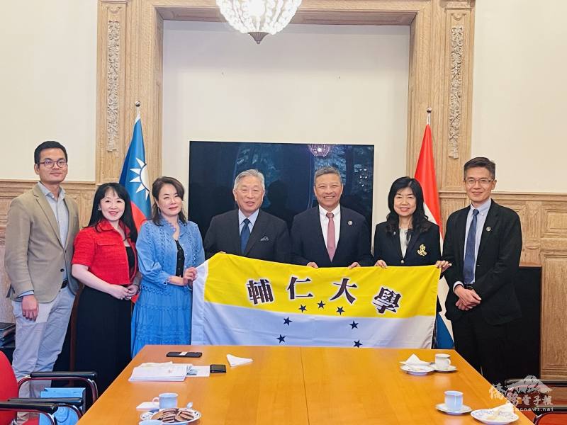 照片自左到右，陳柏良、陳國珍、林婉叡、田中光、藍易振、鄭時寧、林耀南