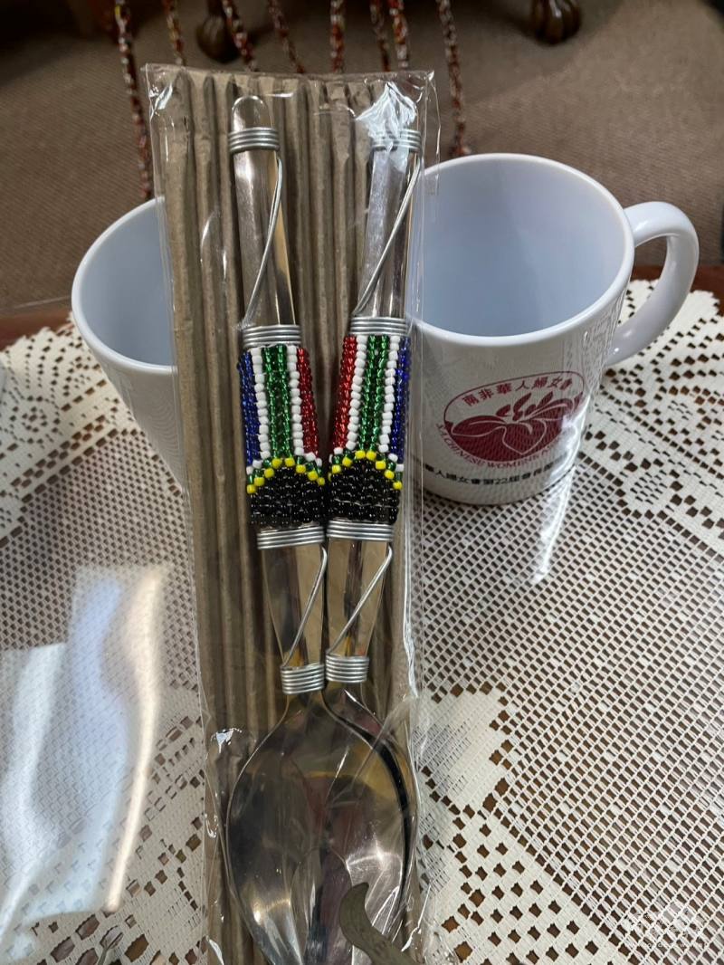 具南非圖騰沙拉叉匙組及本屆理監事紀念馬克杯