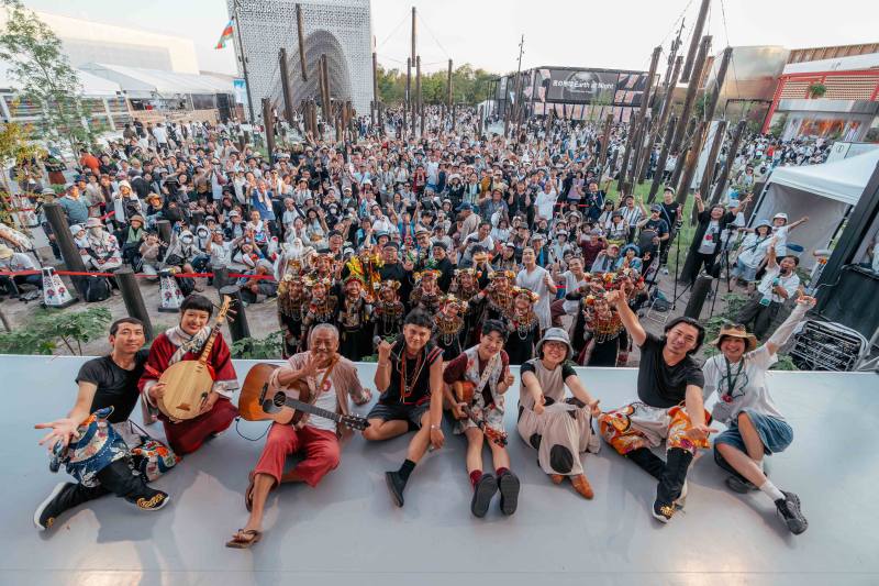 「島嶼之聲：廟埕前的謝神戲」最後一天的演出，所有參演團隊與觀眾不斷齊喊「We TAIWAN」，共同見證「We TAIWAN」的精采篇章