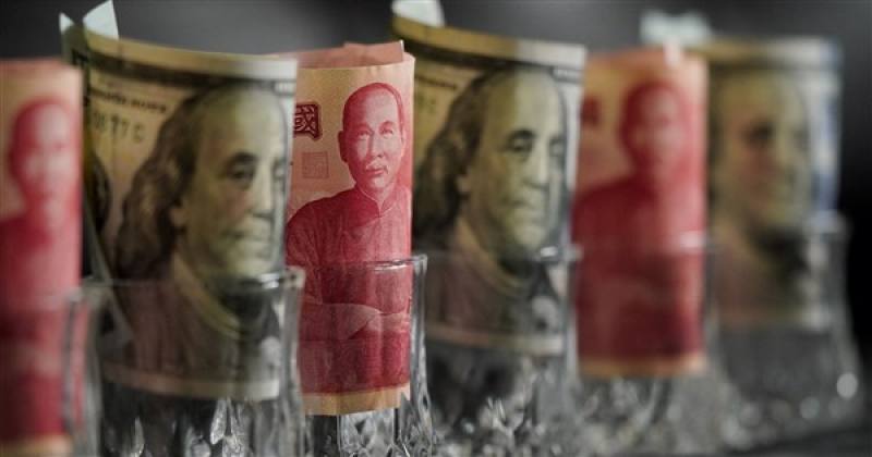 金管會28日公布保險業損益數字，今年前7月壽險業獲利新台幣232億元，較去年同期大減92.3%