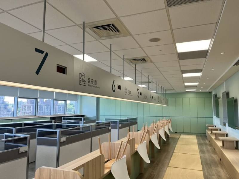 配合台北市北投區行政中心及市場大樓即將拆除重建，北投區公所及戶政事務所自9月1日起搬遷至關渡中華賓士大樓11樓辦公，提醒洽公民眾留意。（北投區公所提供）