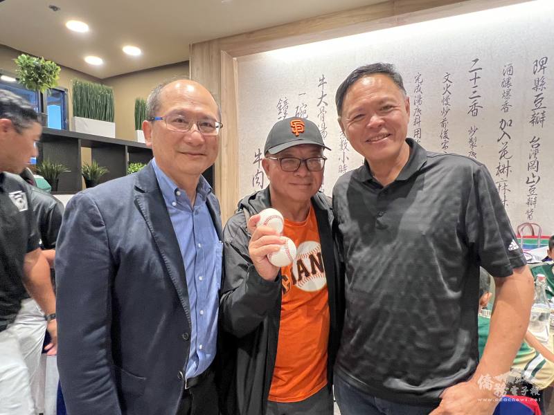 北美臺灣一級棒聯盟創辦人(左起) 林政原、陳文澤、張家豪