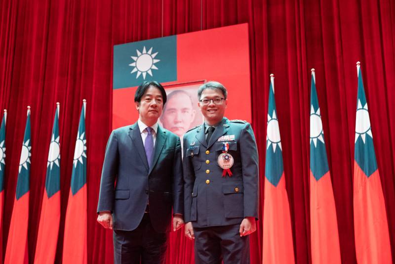 總統出席軍人節表揚大會