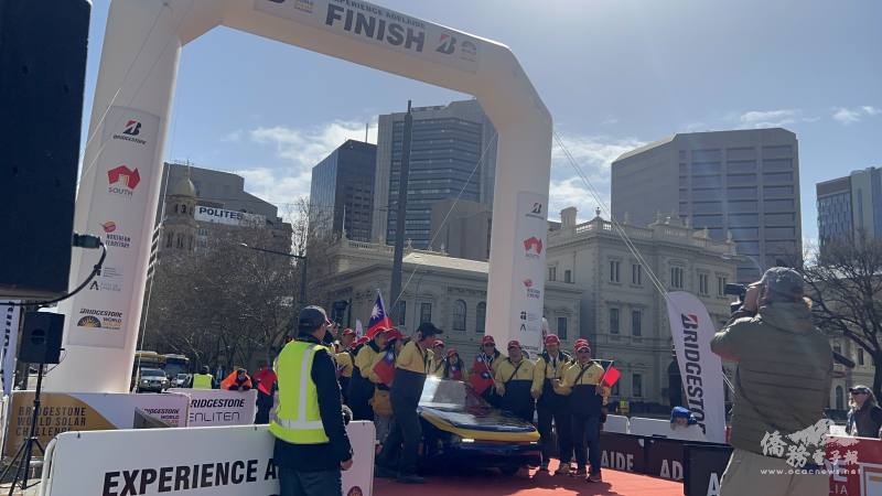 車隊 3,000 公里遠征抵達南澳阿德雷德