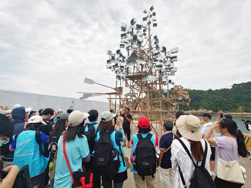 2025第3屆馬祖國際藝術島即將開展，主辦單位2日舉辦南竿場導覽研習，2天時間內，將走訪20餘個作品，並由藝術家本人或參與策展的工作人員詳細介紹