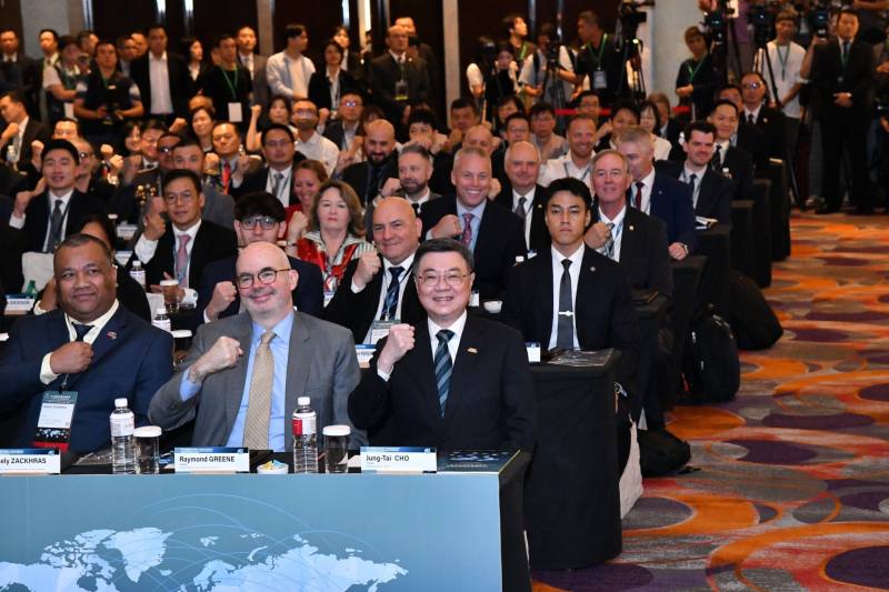 行政院長卓榮泰今（2）日出席「2025國際警察合作論壇研討會」