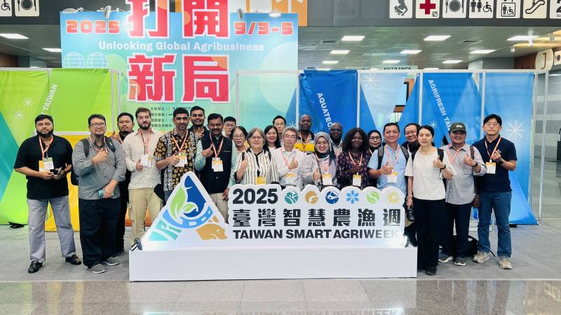 AARDO訪團參觀「臺灣智慧農漁週」