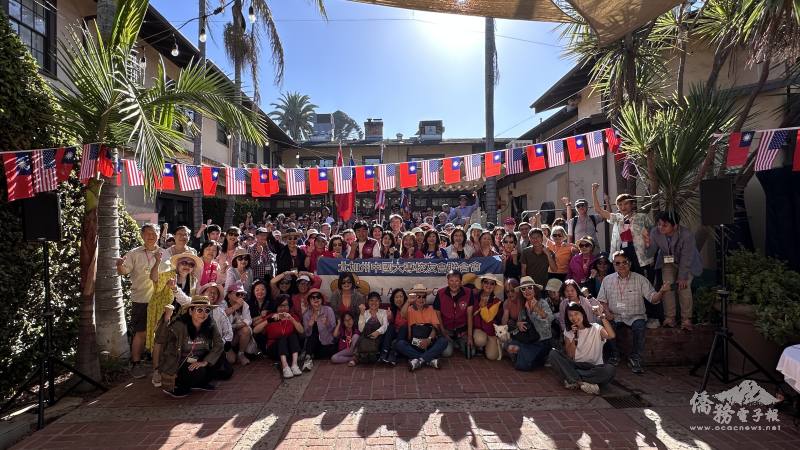 升旗典禮後合影