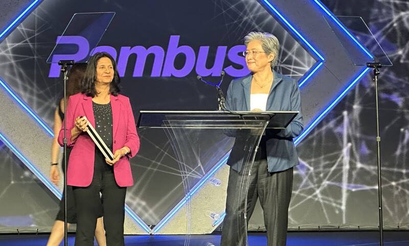 華美半導體協會年會9月27日於矽谷登場，超微（AMD）董事長暨執行長蘇姿丰（右）受邀出席晚宴爐邊對談。圖片攝於2023年12月全球半導體聯盟（GSA）頒獎晚宴。