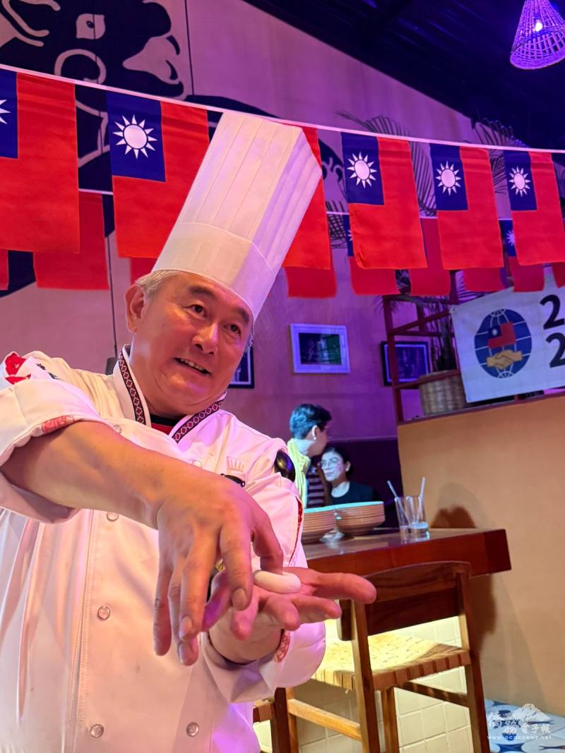 潘岱儒現場烹飪示範