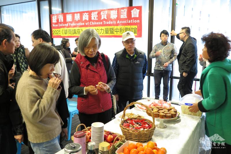 午茶時間大家把握機會交流互動