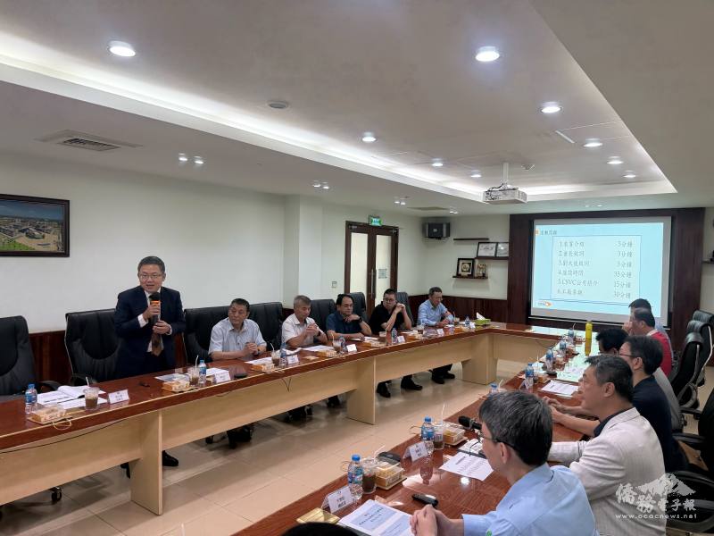 劉世忠協助臺商代表與越南政府相關單位，就水資源管理與供應問題進行會談