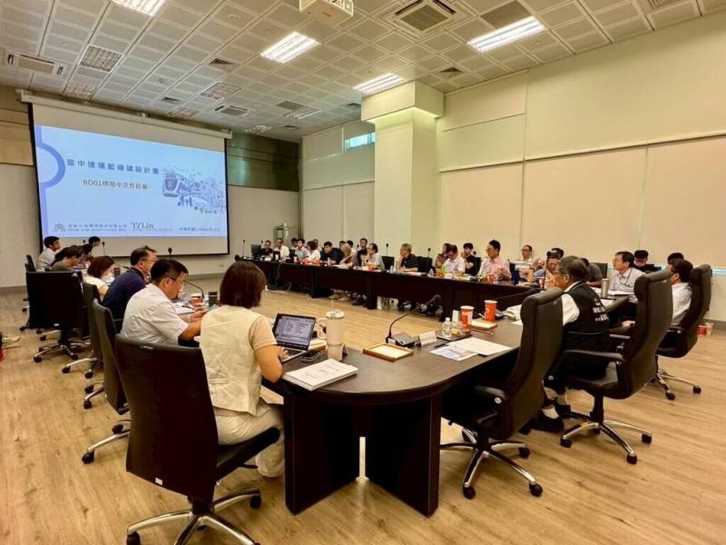 台中捷運藍線整體開工後，台中市政府8日表示，持續整合設計資源、加速審查流程，高架段細部設計期中報告已於8月完成審查，預計114年底前完成期末審查。（台中市府提供）