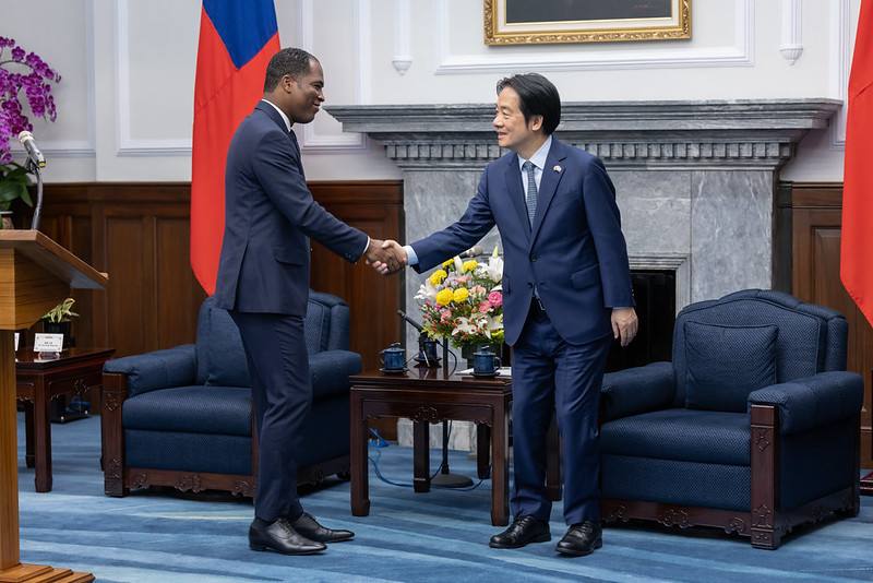 總統接受「海地共和國新任駐臺特命全權大使潘恩呈遞到任國書」