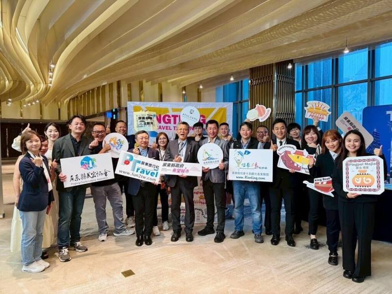 屏東縣政府赴越南推展觀光，攜手旅遊業者8日拜會當地旅行社及參加推廣活動，拓展國際市場。（屏東縣政府提供）