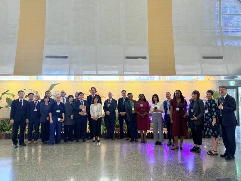 政經記者團參訪松山機場