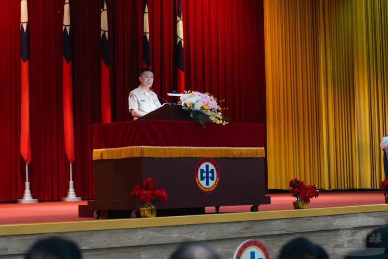 劉校長主持中正嶺校區開學典禮。（軍聞社記者文仁攝）