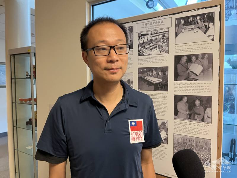 受邀專題演講的臺裔軍史專家許劍虹根據史料分析當年局勢