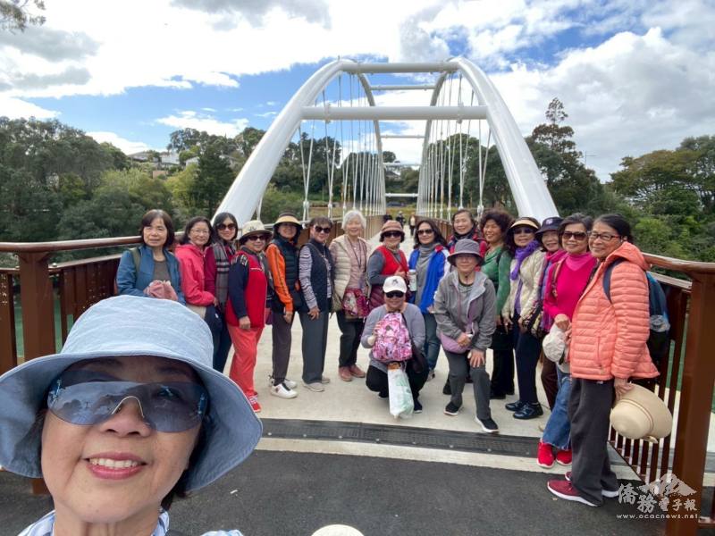 新橋 Jubilee Bridge前合影