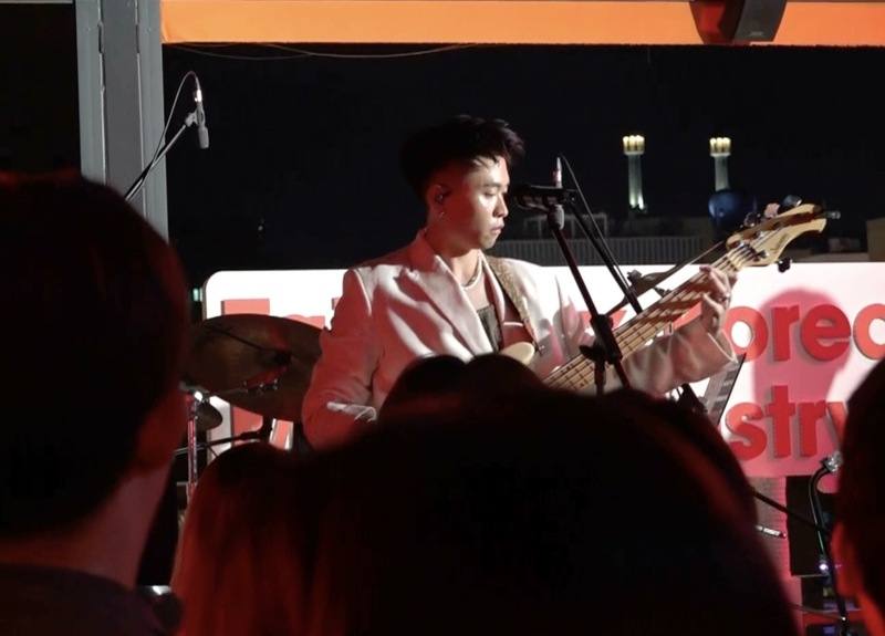 歌手LINION 11日在Taiwan Beats Showcase in Seoul演出，現場準備韓文問候