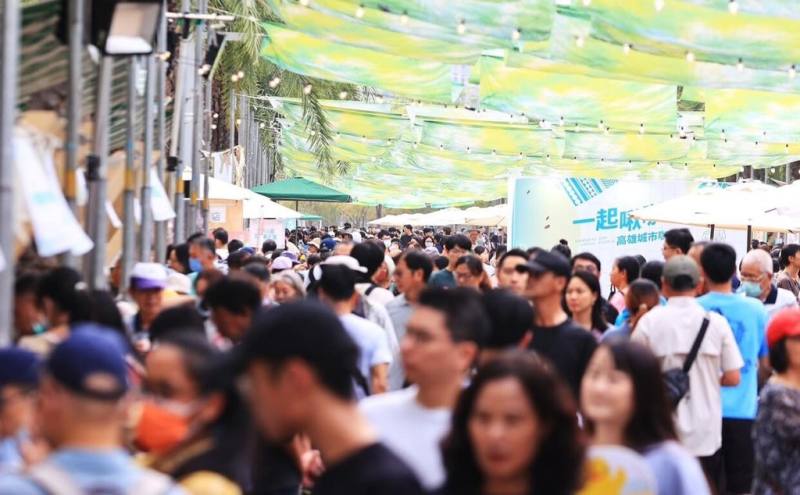 高雄市觀光局「高雄咖啡節」將於11月22、23日在凹子底公園登場，集結超過60家市區、山區、原鄉部落及海線特色咖啡店家，呈現冰滴、精品手沖、意式濃縮再到花式咖啡等。（高雄市觀光局提供）