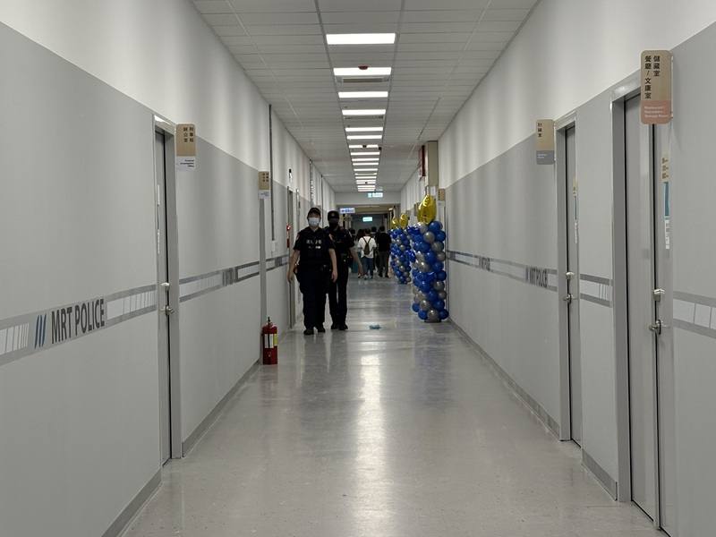 新北市15日舉行警察局交通警察大隊安環捷運分隊進駐南機廠啟用典禮，圖為安環分隊內部空間。