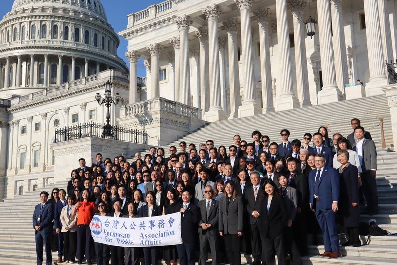 台灣人公共事務會週末舉行年度倡議大會，手把手傳授與會的台美人如何呼籲自家州議員支持友台法案。