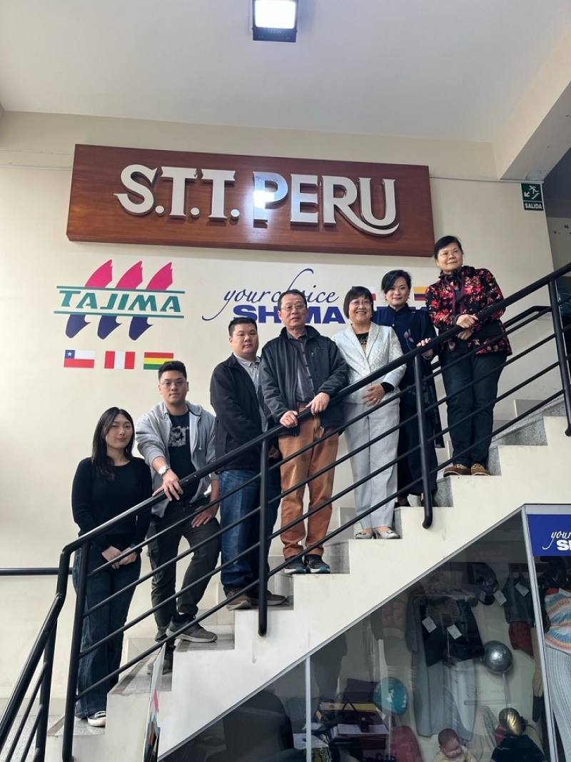 徐委員長訪視台商會陳副會長菱洋先生(中立者)寶號