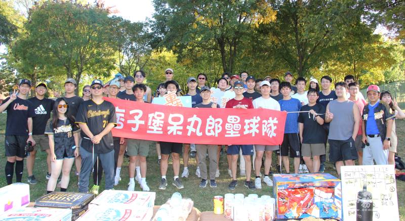 新生盃壘球賽大合照