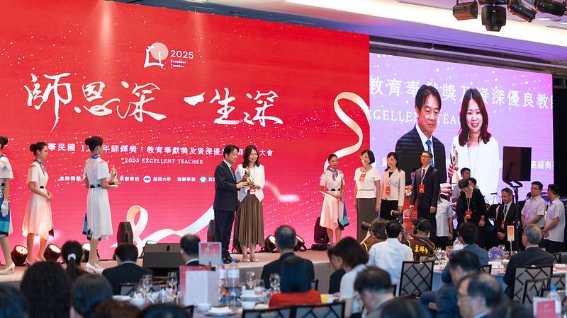 賴清德總統18日上午出席「114年師鐸獎、教育奉獻獎及資深優良教師表揚大會」