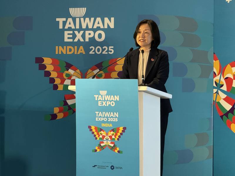 駐印度代表處經濟組組長陳郁淇（圖）在2025年印度台灣形象展的展前記者會致詞時，提到台灣和印度2024年的雙邊貿易額創新高，顯示雙方經濟合作強勁的動能