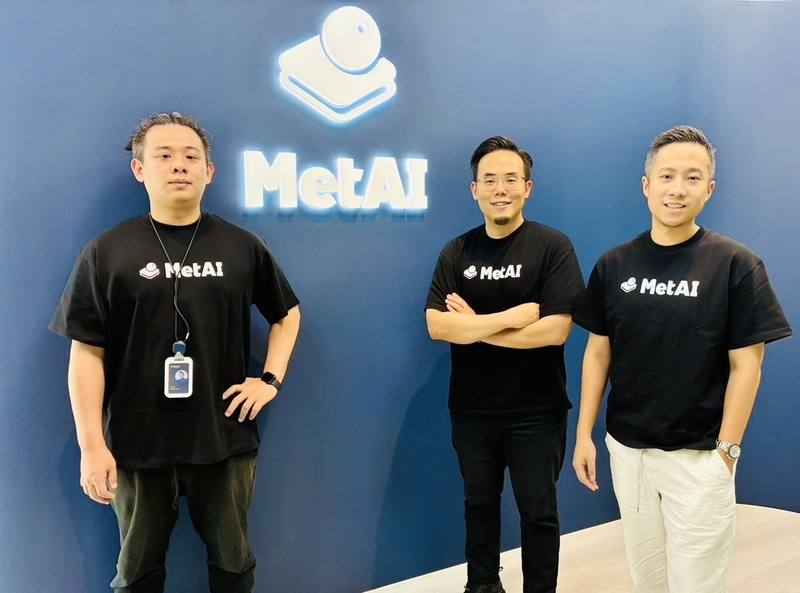 宇見智能的AI虛擬工廠技術，讓它成為台灣首家獲輝達投資的新創，左起為創辦人兼技術長徐嘉呈、執行長余泰萬、營運長劉大維