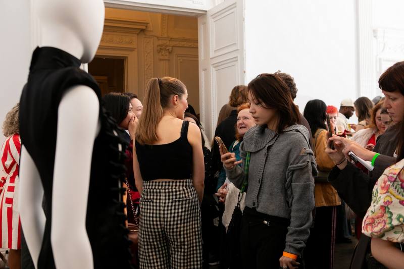 活動吸引國際媒體、時尚評論家及KOL參與，現場交流熱絡