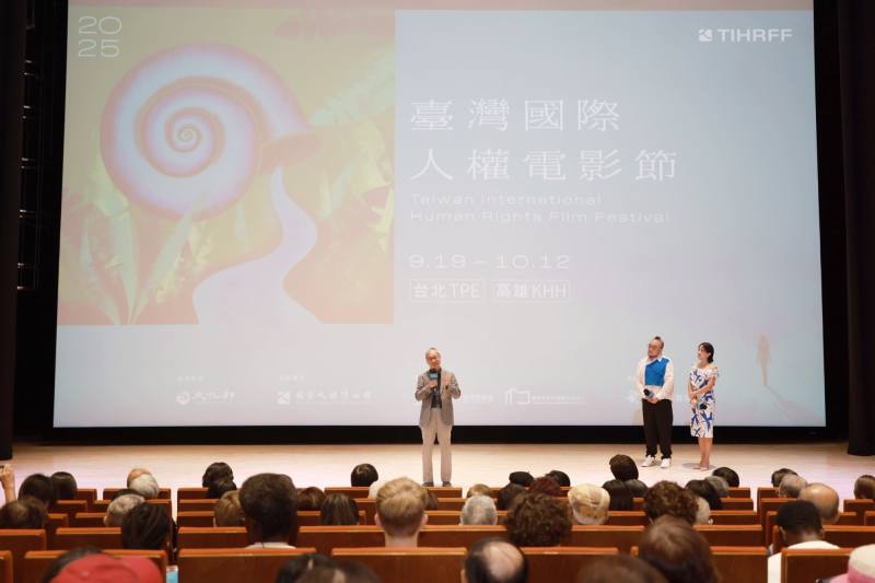 文化部長李遠出席「2025臺灣國際人權電影節」表示，一定會努力做好轉型正義社會溝通的工作